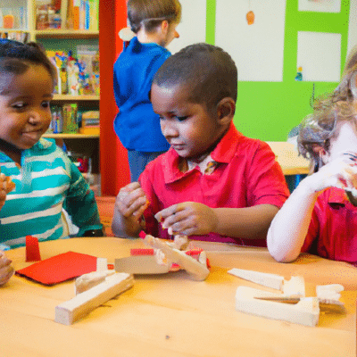 découvrez l'ecole montessori de roubaix, un établissement qui offre un apprentissage personnalisé et adapté aux besoins de chaque enfant. notre pédagogie innovante favorise l'épanouissement et le développement autonome de tous les élèves dans un environnement bienveillant.