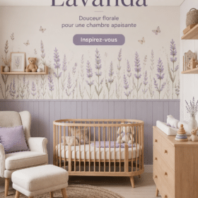 Chambre d'enfant décorée avec un papier peint lavande apaisant