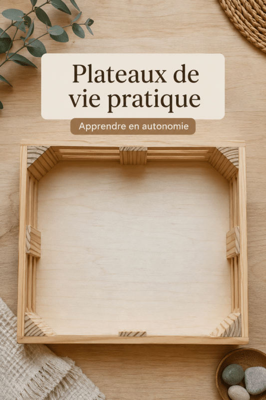 Un enfant utilisant un plateau Montessori rempli d'activités pratiques et colorées pour développer son autonomie.