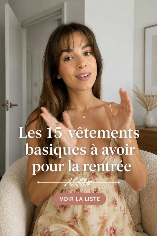 Enfants portant des vêtements basiques assortis pour la rentrée