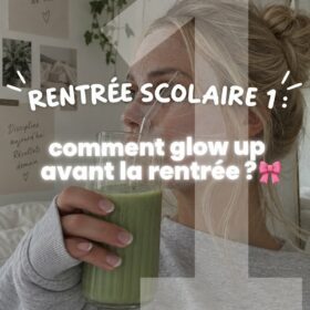 Enfant heureux prêt pour la rentrée avec un nouveau look.