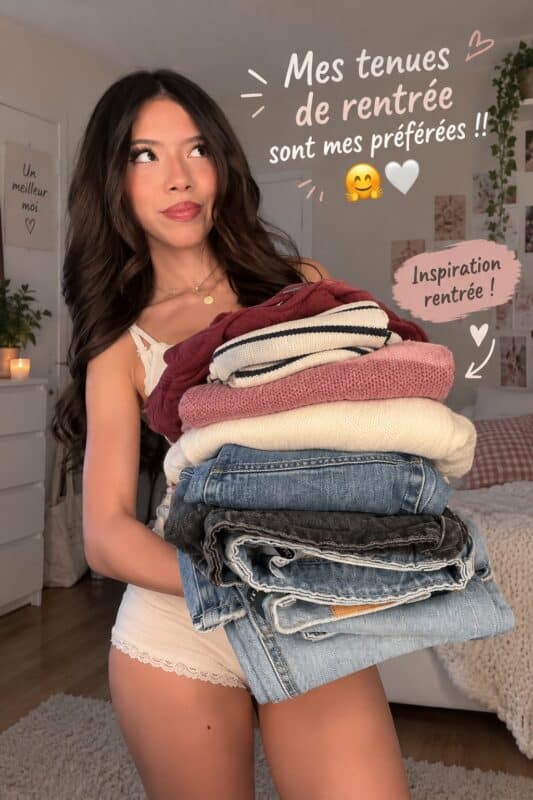 Un enfant portant une tenue colorée prête pour la rentrée scolaire. Tenue stylée et confortable.